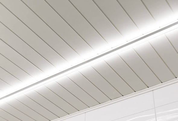 Badrumsbelysning med fantasifulla LED-skenor Badrumsbelysning med fantasifulla LED-skenor